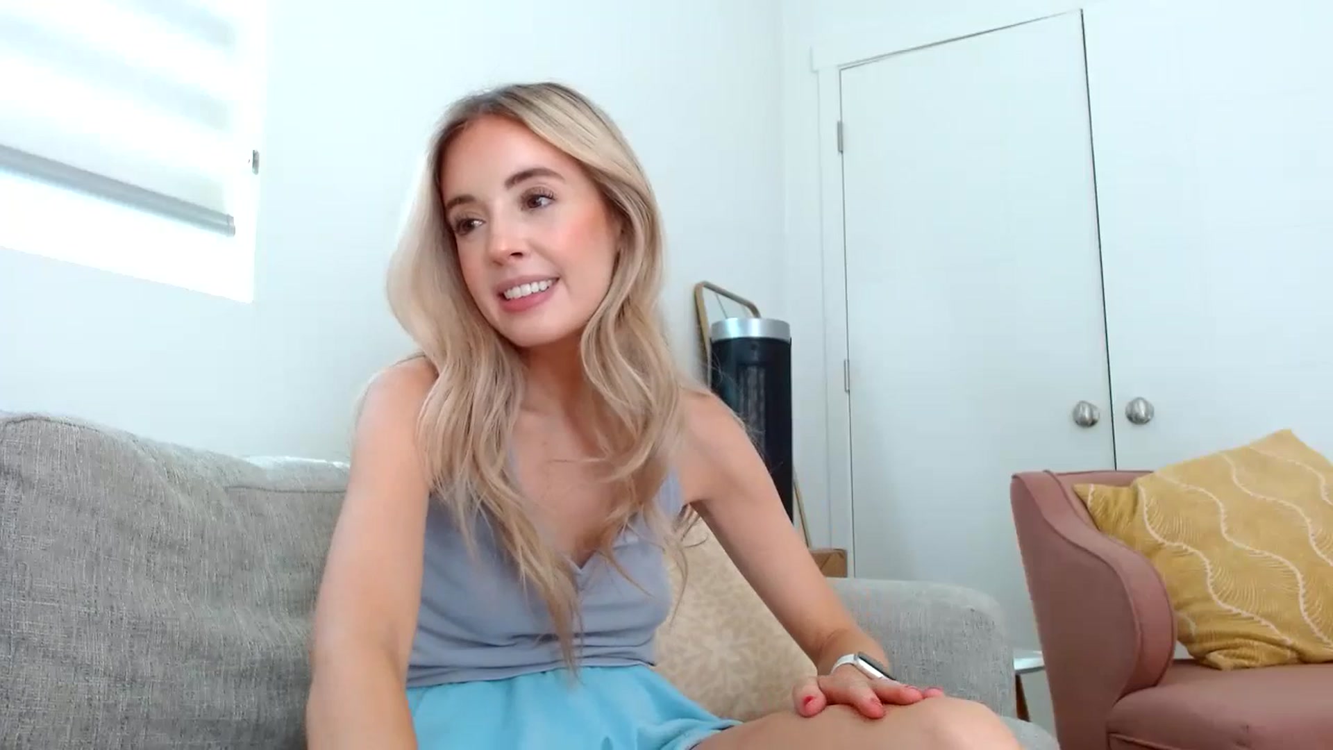 Gallery image thumbnail from Vegansoda's myfreecams stream on, 06/30/2023, 23:15 image 15 of 20