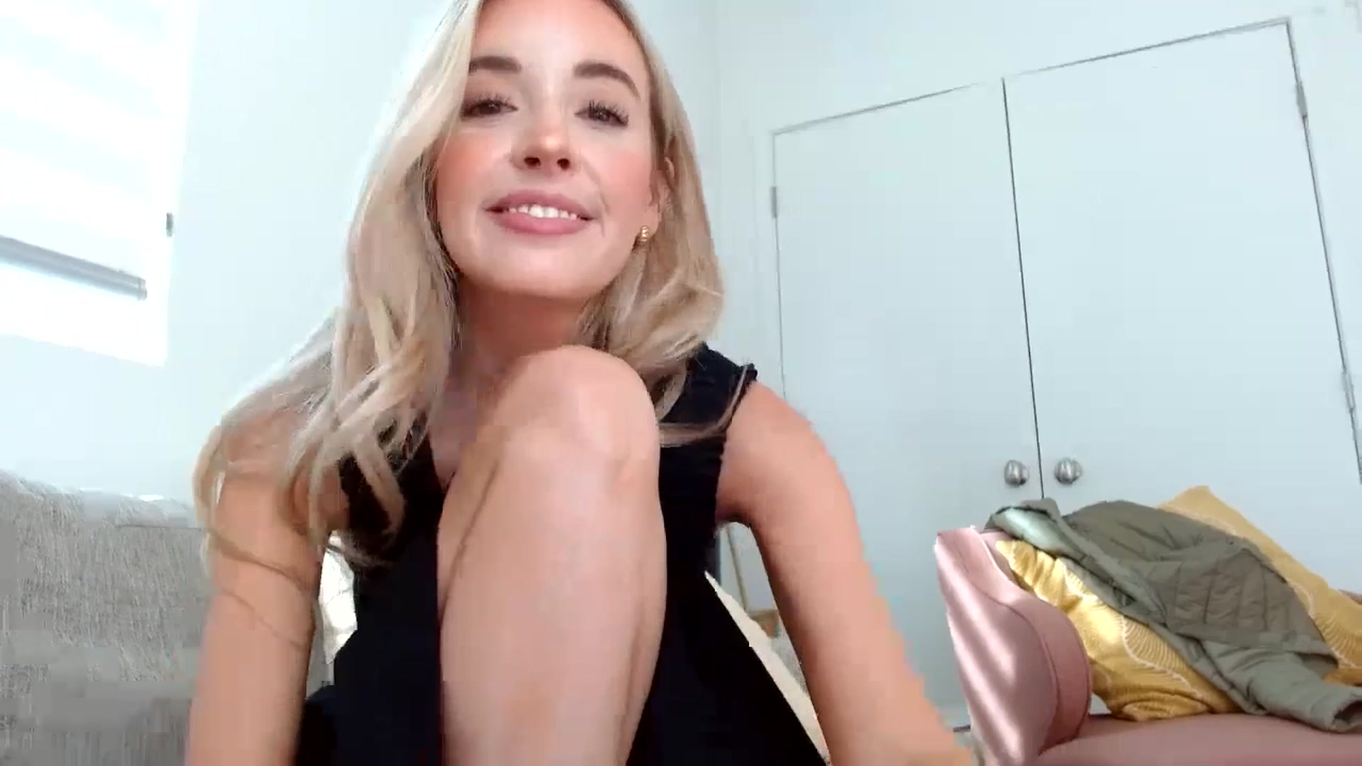 Gallery image thumbnail from Vegansoda's myfreecams stream on, 07/05/2023, 24:04 image 16 of 20