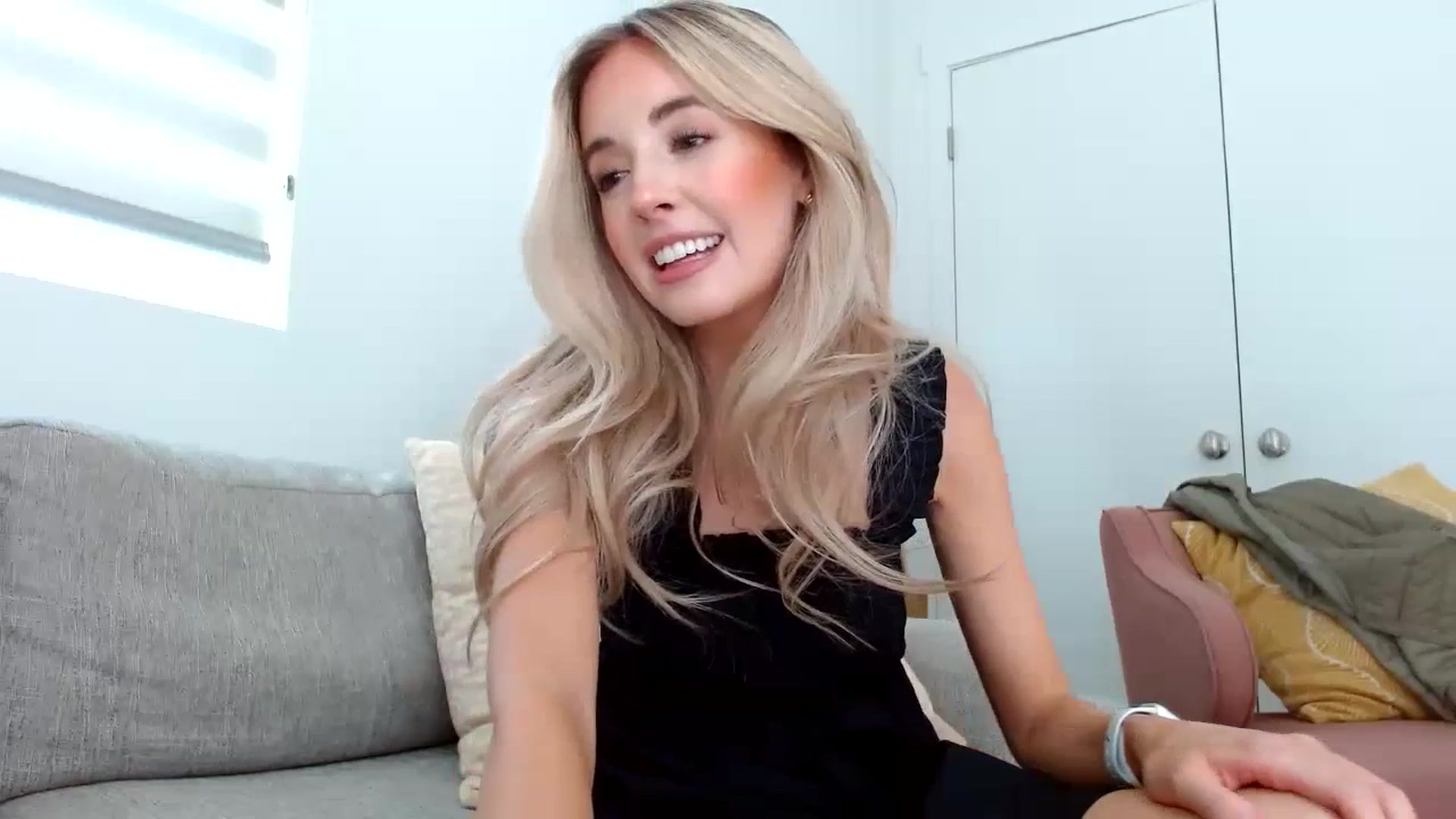 Gallery image thumbnail from Vegansoda's myfreecams stream on, 07/05/2023, 24:04 image 10 of 20