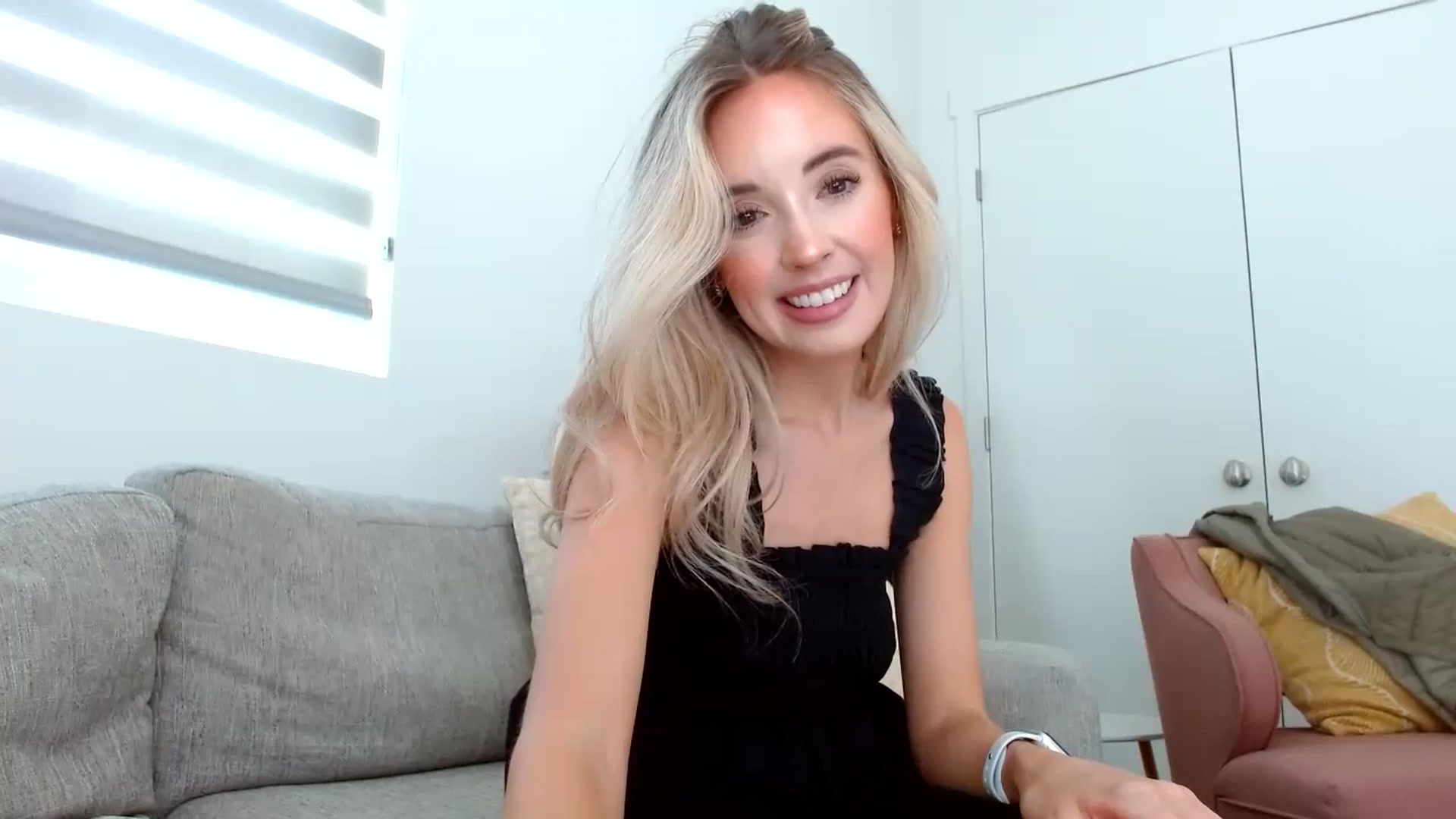 Gallery image thumbnail from Vegansoda's myfreecams stream on, 07/05/2023, 24:04 image 7 of 20