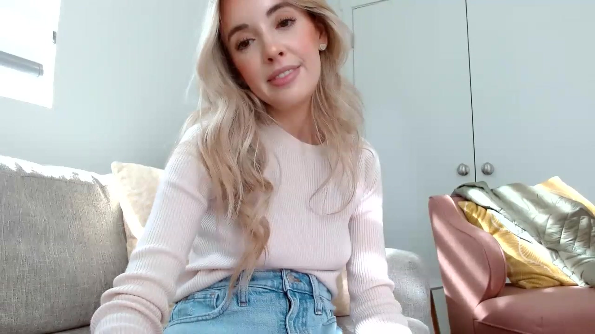 Gallery image thumbnail from Vegansoda's myfreecams stream on, 07/06/2023, 01:08 image 8 of 20