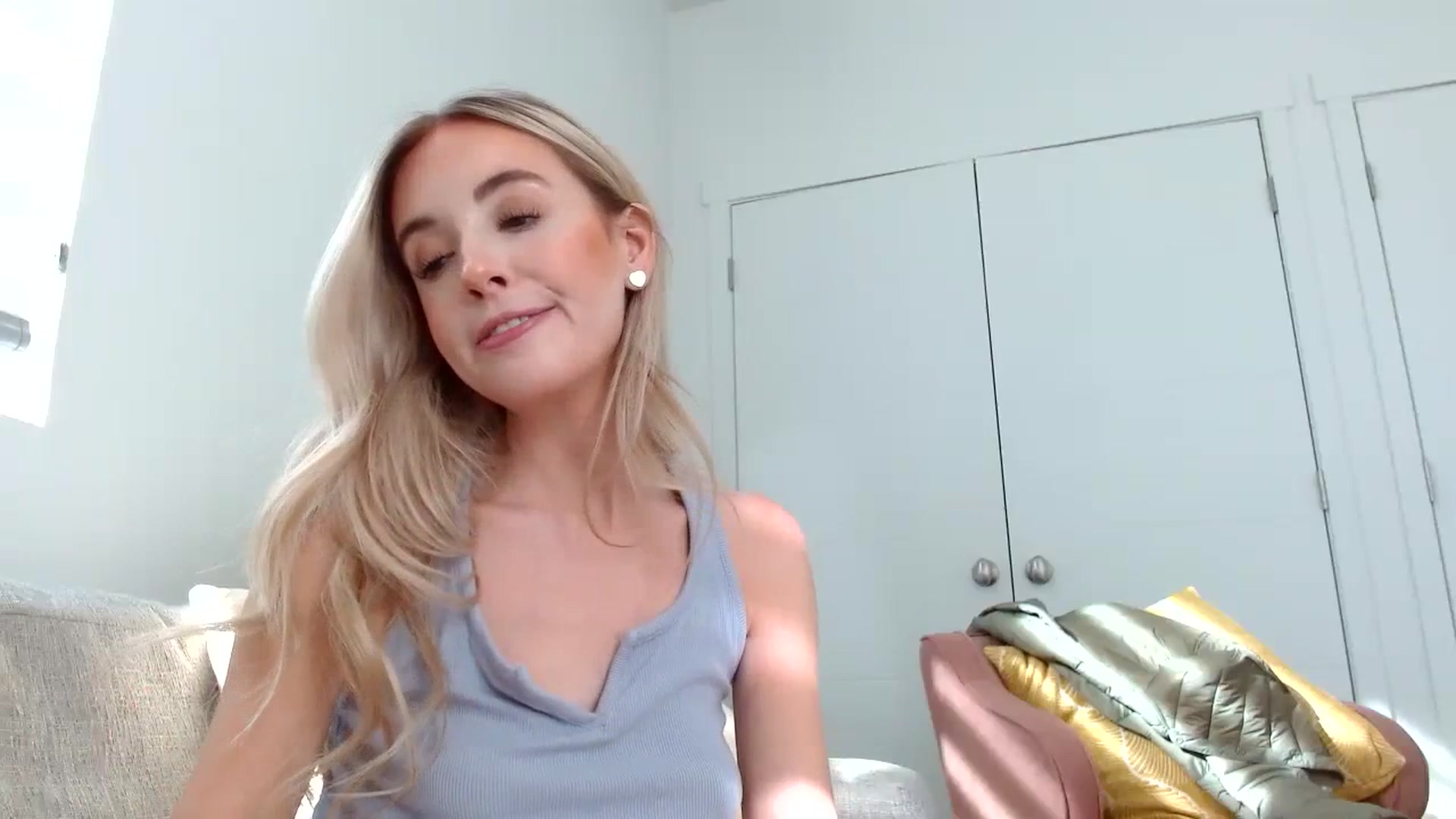 Gallery image thumbnail from Vegansoda's myfreecams stream on, 07/07/2023, 24:03 image 16 of 20
