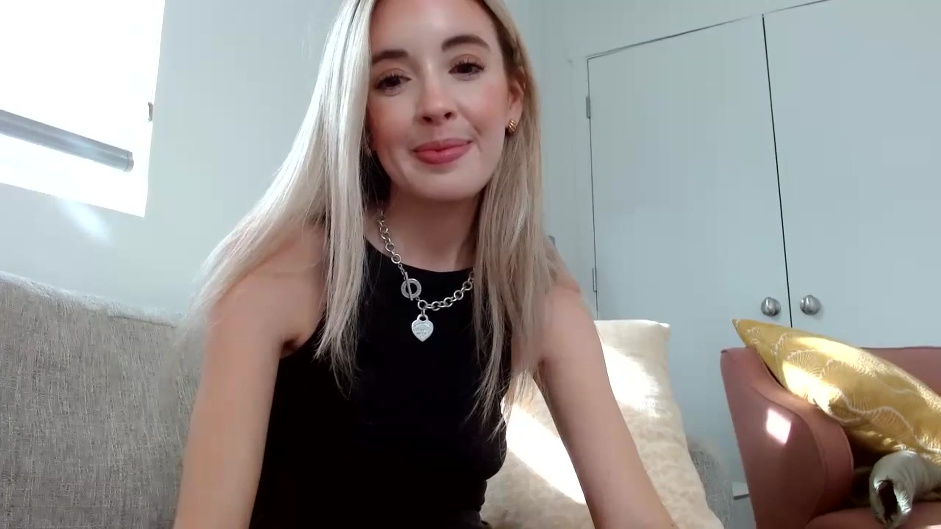 Gallery image thumbnail from Vegansoda's myfreecams stream on, 07/10/2023, 01:02 image 11 of 20