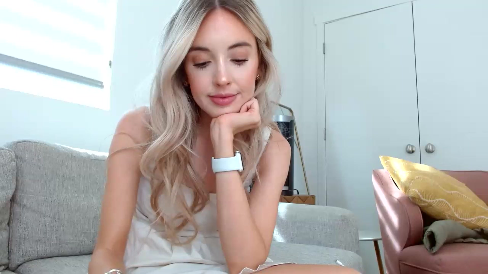 Gallery image thumbnail from Vegansoda's myfreecams stream on, 07/12/2023, 23:52 image 2 of 20