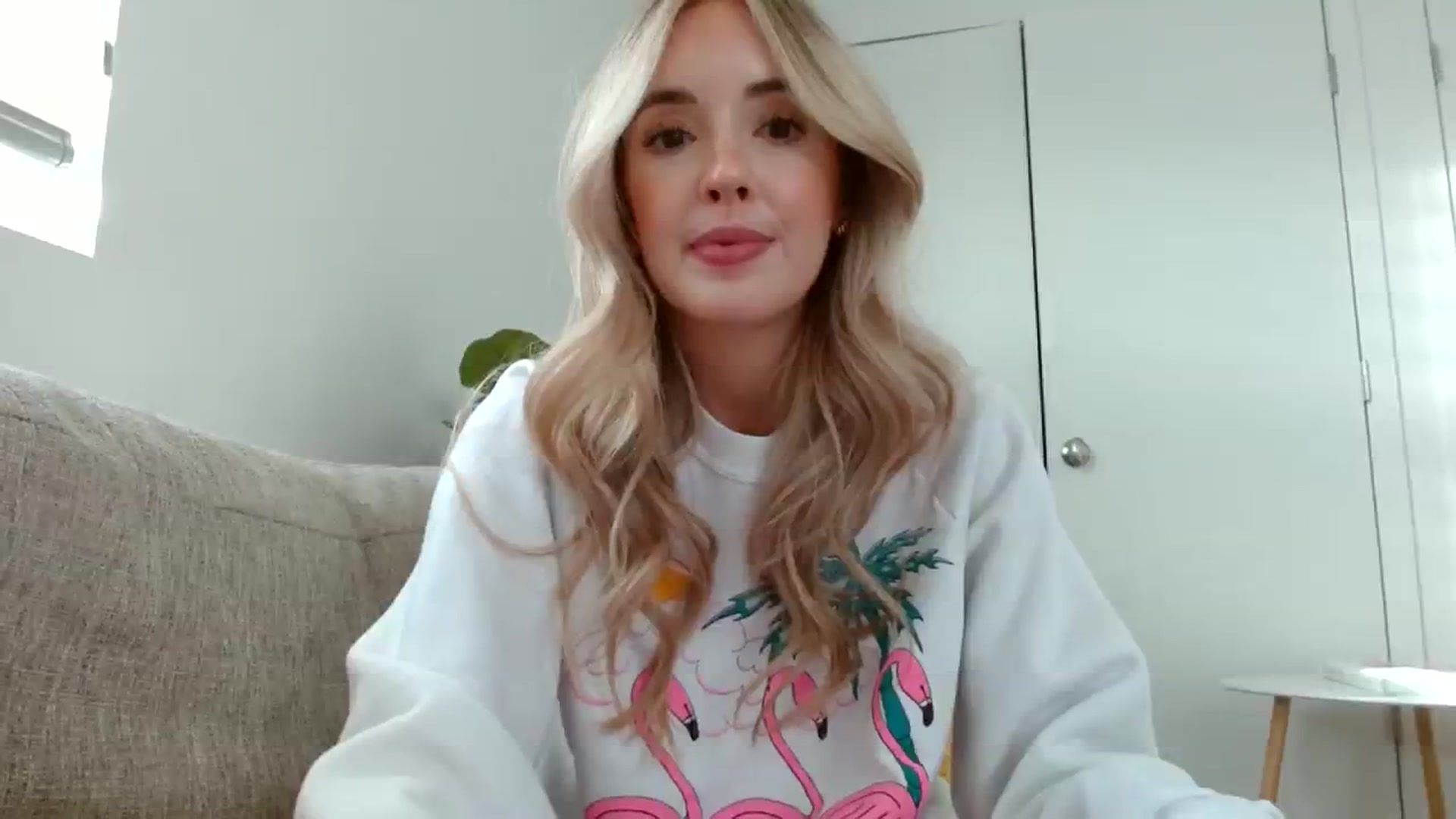 Gallery image thumbnail from Vegansoda's myfreecams stream on, 08/15/2023, 01:26 image 4 of 20