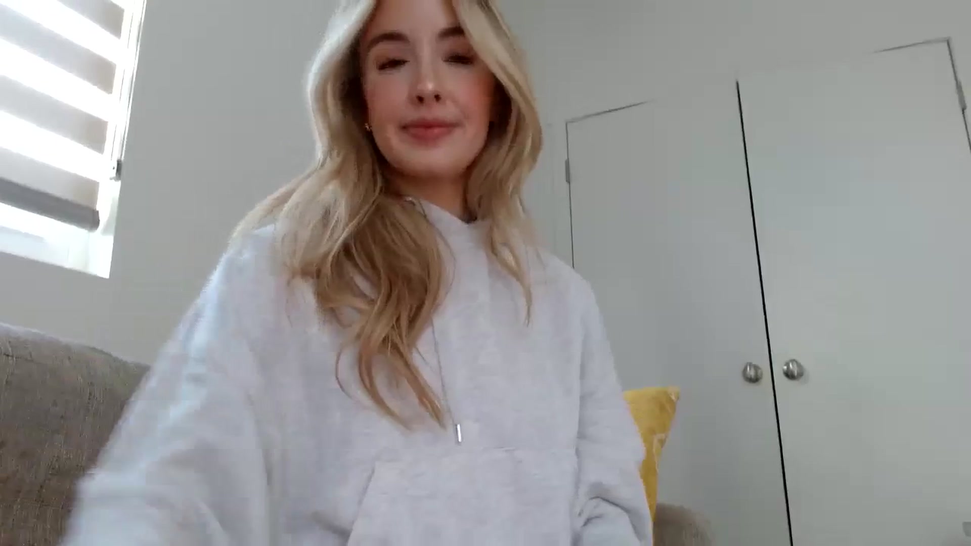 Gallery image thumbnail from Vegansoda's myfreecams stream on, 09/01/2023, 24:10 image 9 of 20