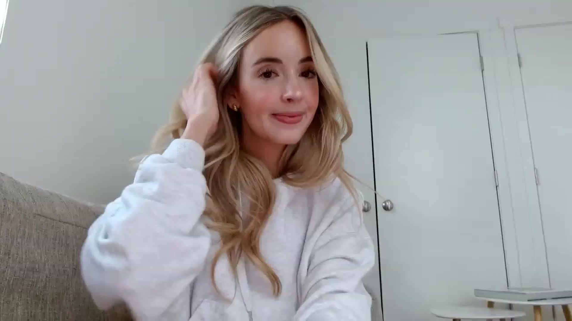 Gallery image thumbnail from Vegansoda's myfreecams stream on, 09/01/2023, 24:10 image 16 of 20