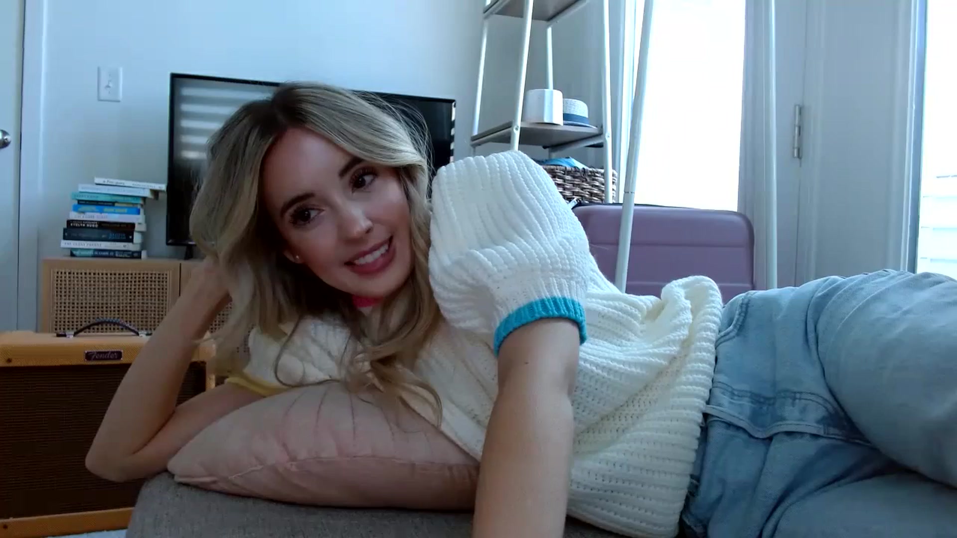 Gallery image thumbnail from Vegansoda's myfreecams stream on, 12/05/2023, 21:15 image 11 of 20