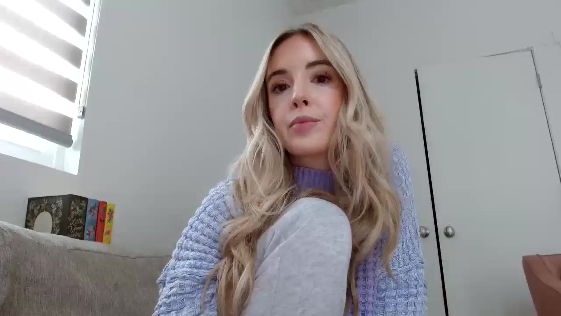 Gallery image thumbnail from Vegansoda's myfreecams stream on, 01/20/2024, 21:12 image 17 of 20