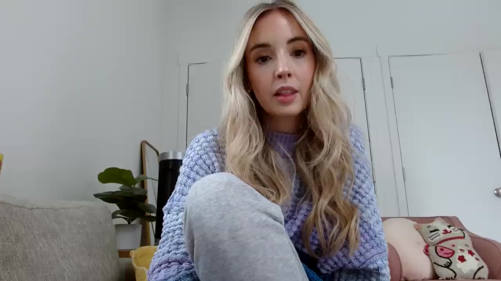 Gallery image thumbnail from Vegansoda's myfreecams stream on, 01/20/2024, 21:12 image 8 of 20
