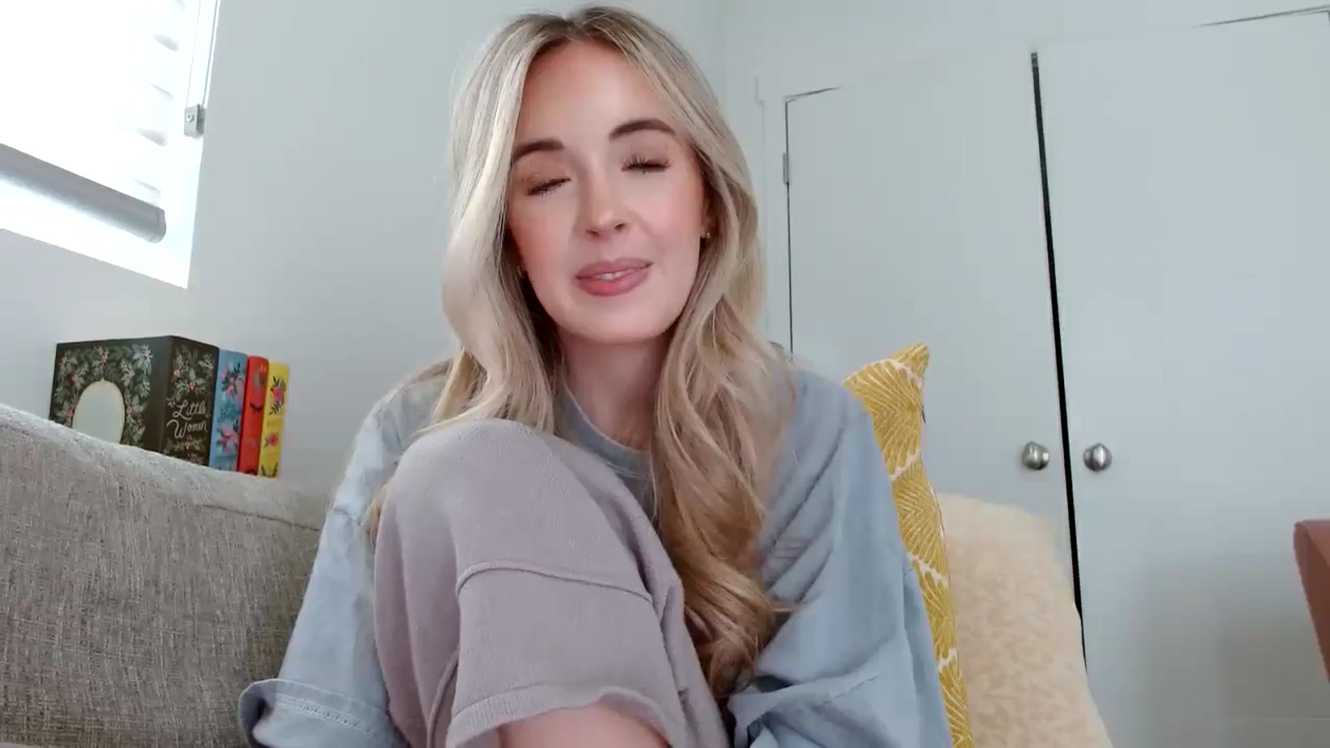 Gallery image thumbnail from Vegansoda's myfreecams stream on, 01/25/2024, 19:29 image 20 of 20