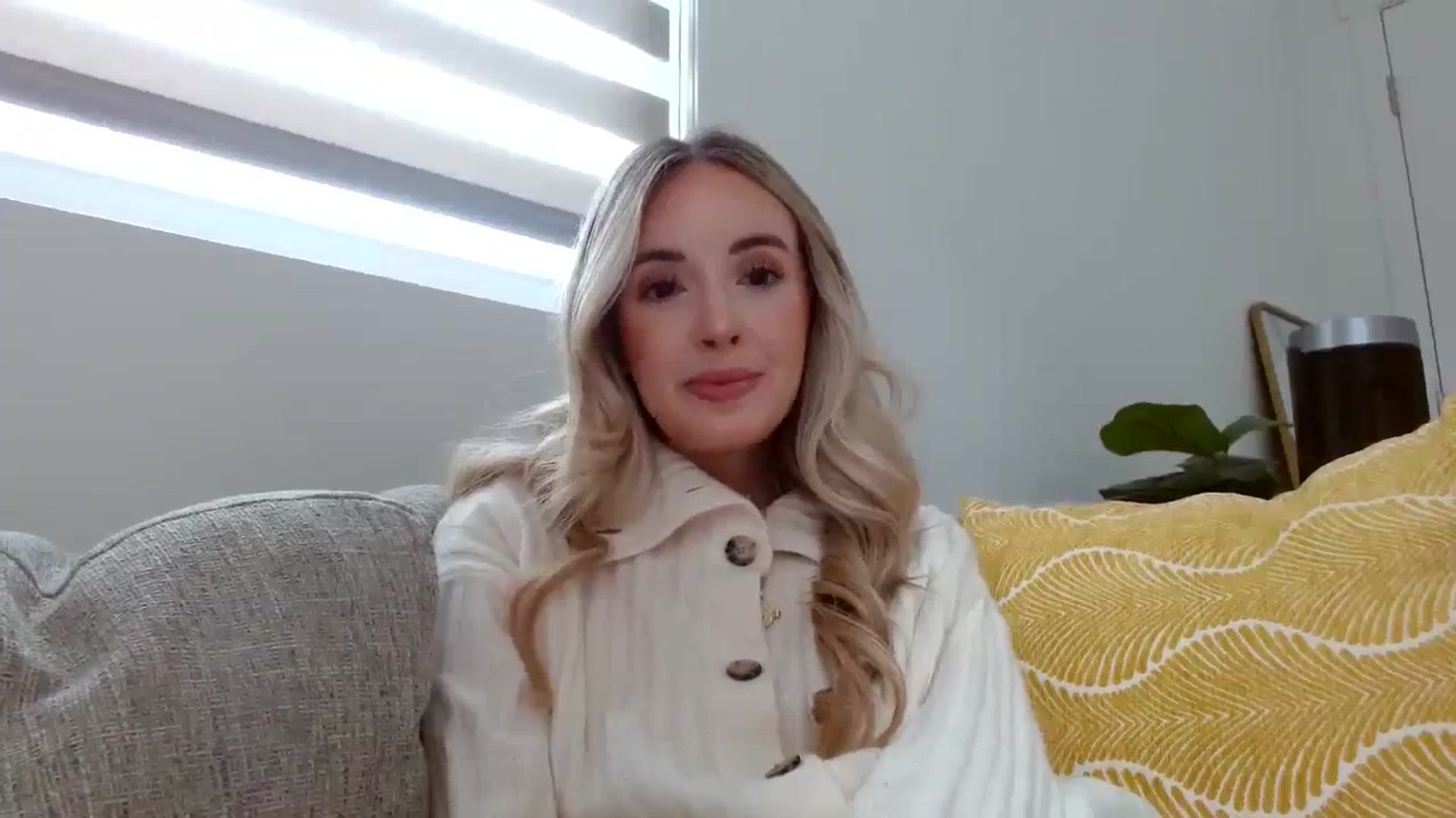 Gallery image thumbnail from Vegansoda's myfreecams stream on, 02/01/2024, 20:30 image 19 of 20