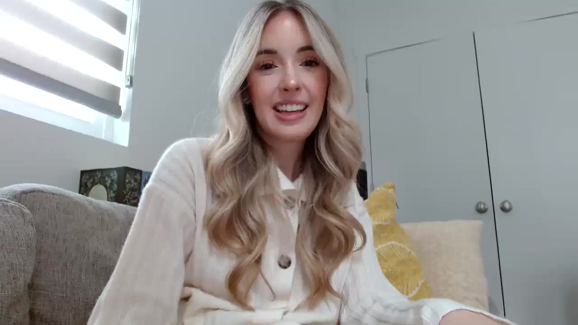 Gallery image thumbnail from Vegansoda's myfreecams stream on, 02/01/2024, 20:30 image 12 of 20