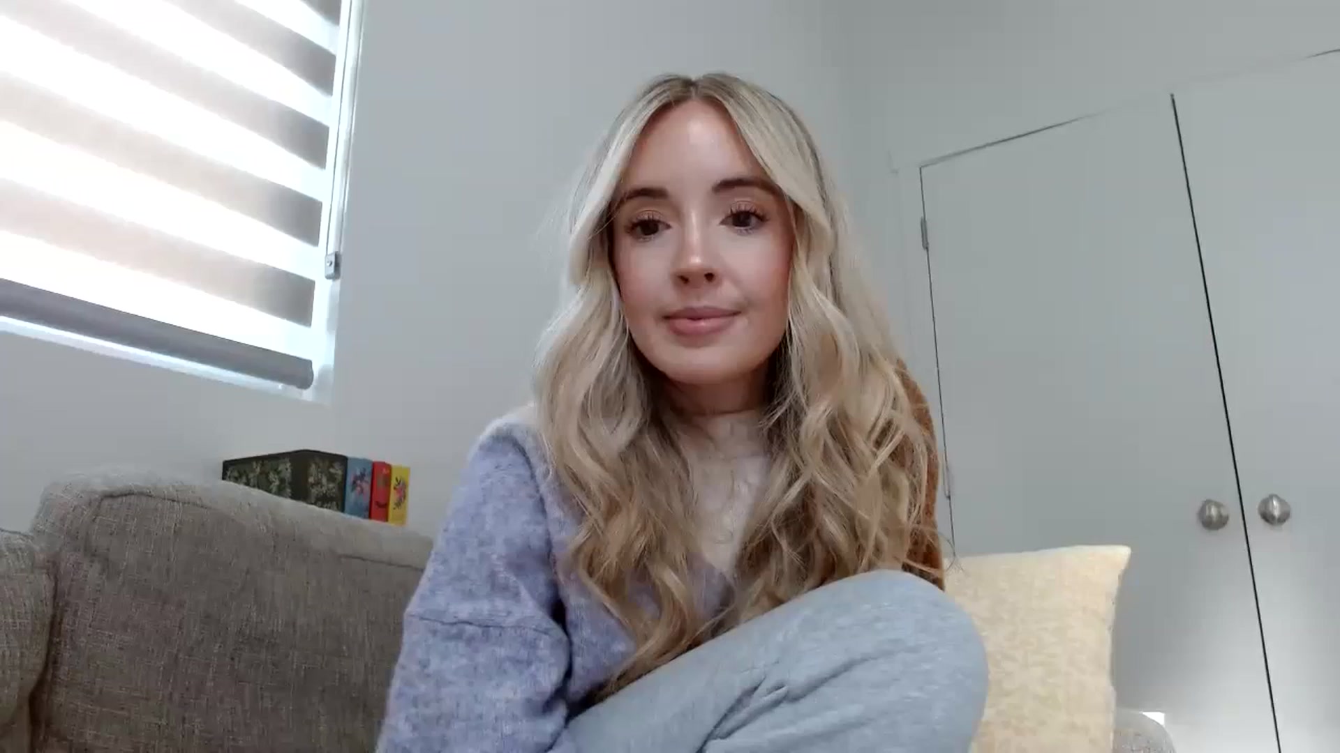 Gallery image thumbnail from Vegansoda's myfreecams stream on, 02/10/2024, 22:22 image 18 of 20