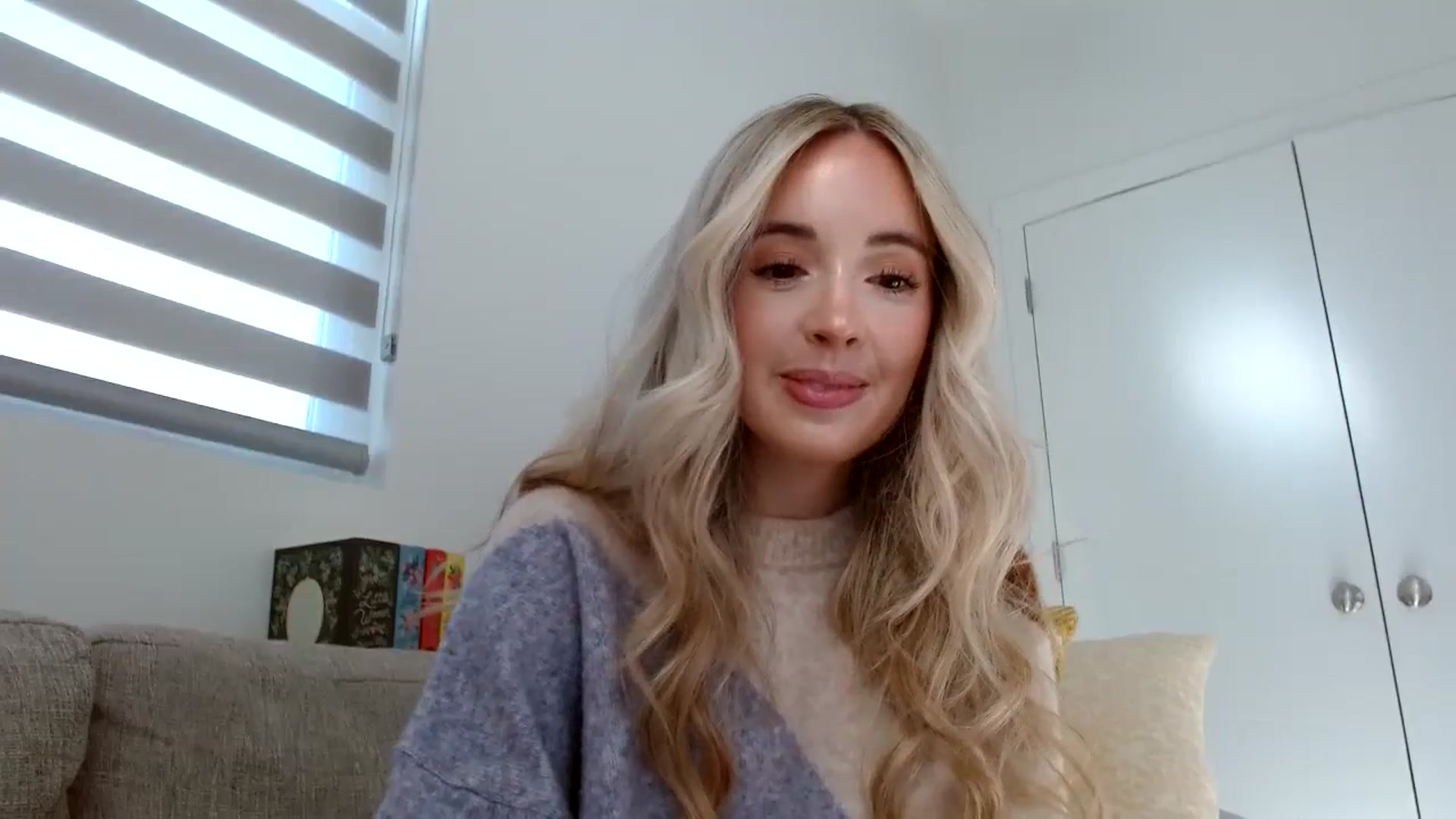 Gallery image thumbnail from Vegansoda's myfreecams stream on, 02/10/2024, 22:22 image 11 of 20