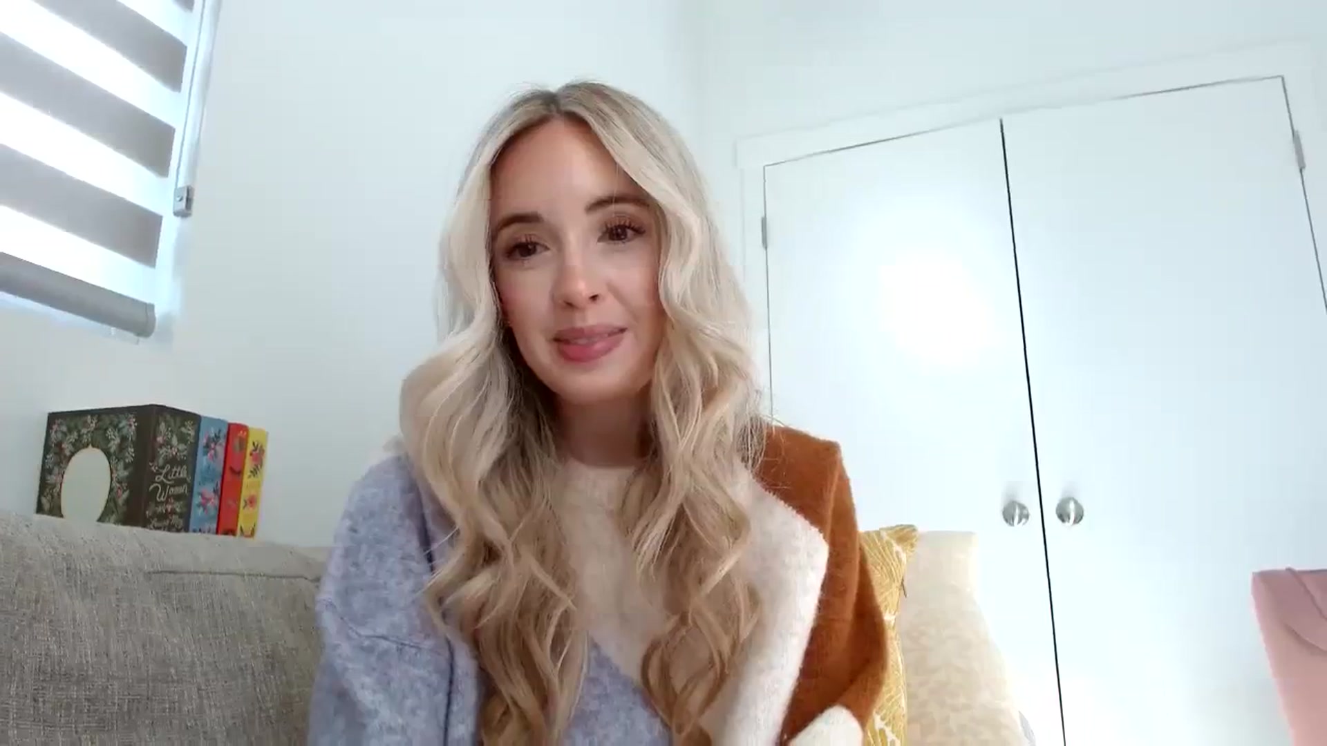 Gallery image thumbnail from Vegansoda's myfreecams stream on, 02/10/2024, 22:22 image 10 of 20