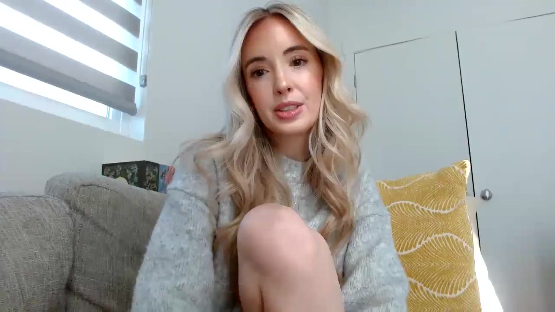 Gallery image thumbnail from Vegansoda's myfreecams stream on, 02/11/2024, 20:56 image 18 of 20