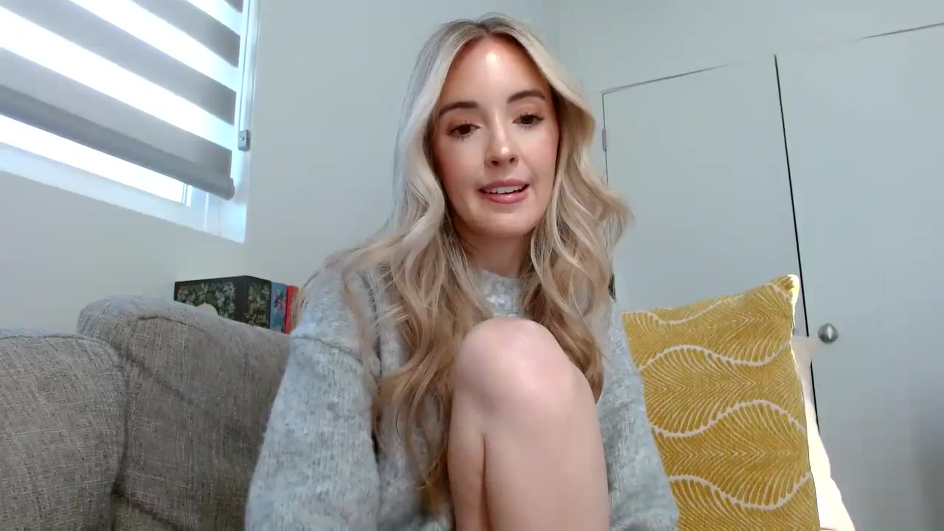 Gallery image thumbnail from Vegansoda's myfreecams stream on, 02/11/2024, 20:56 image 16 of 20