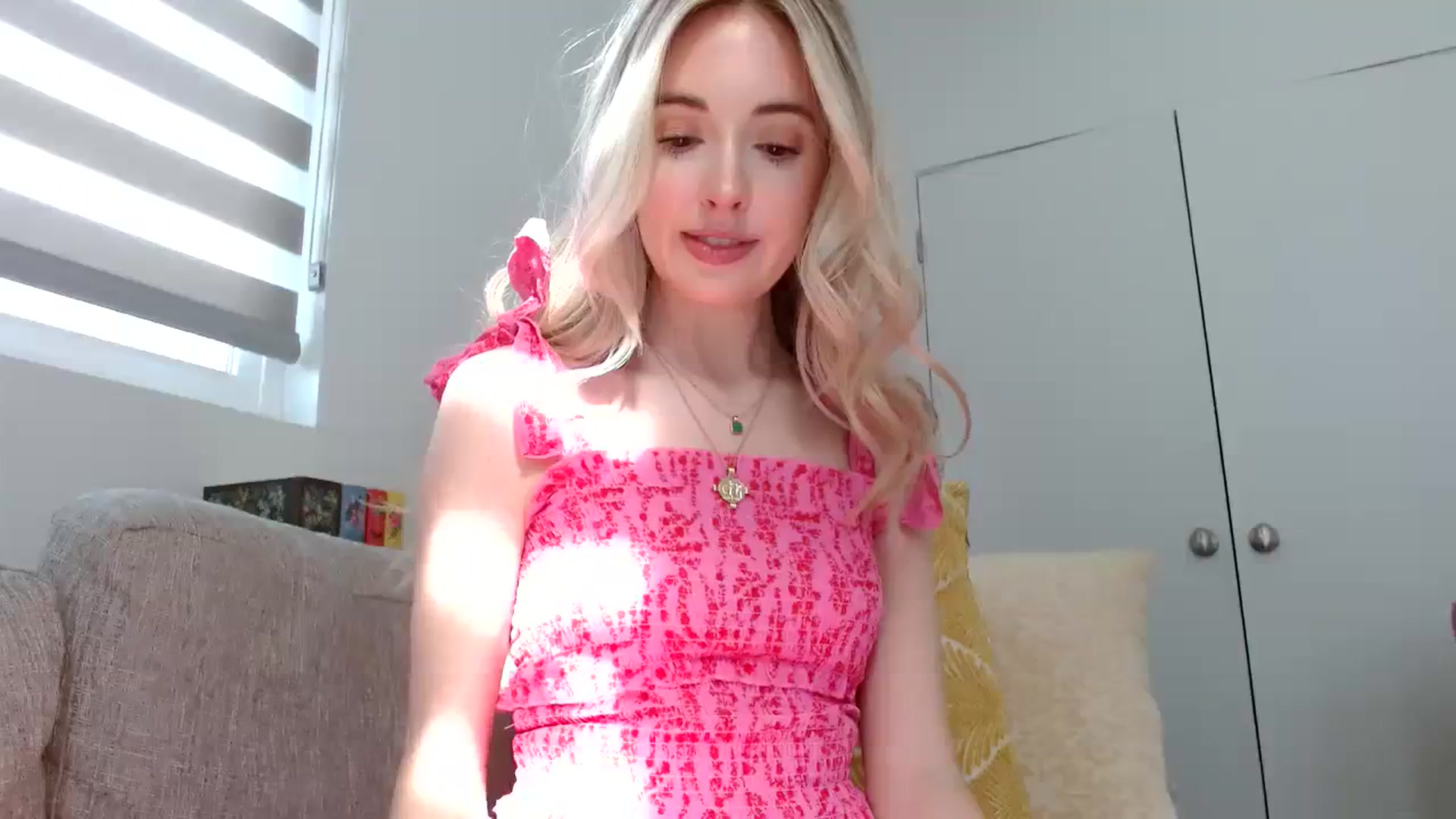 Gallery image thumbnail from Vegansoda's myfreecams stream on, 02/13/2024, 22:21 image 2 of 20