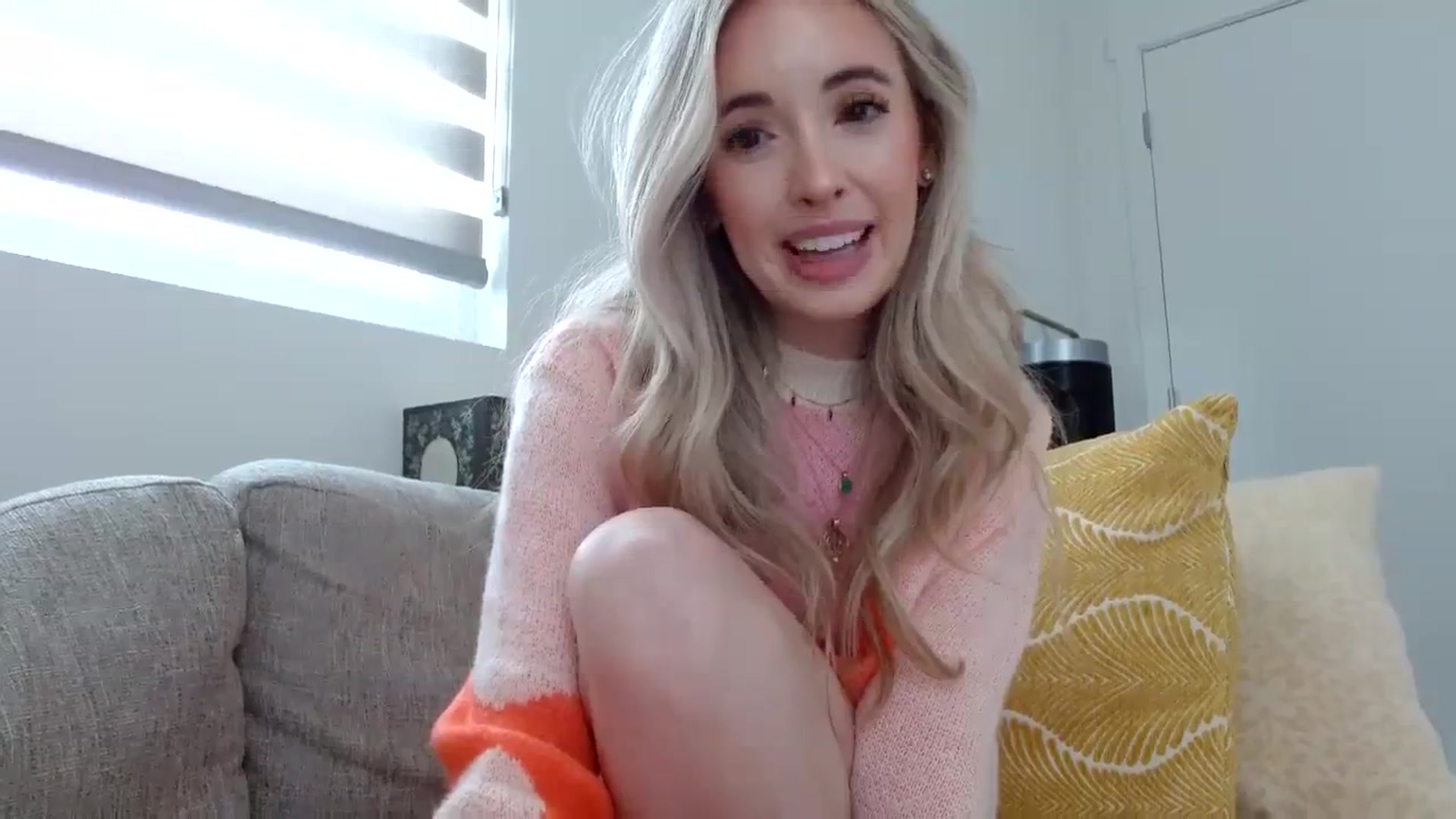 Gallery image thumbnail from Vegansoda's myfreecams stream on, 02/15/2024, 19:31 image 11 of 20