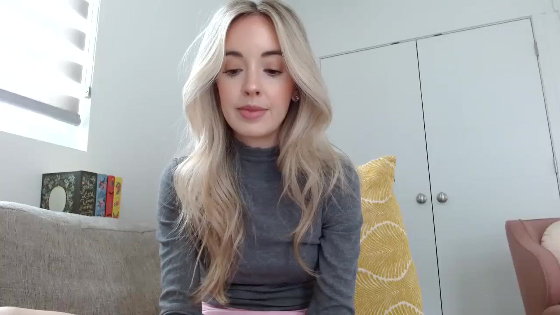 Gallery image thumbnail from Vegansoda's myfreecams stream on, 02/16/2024, 20:02 image 14 of 20