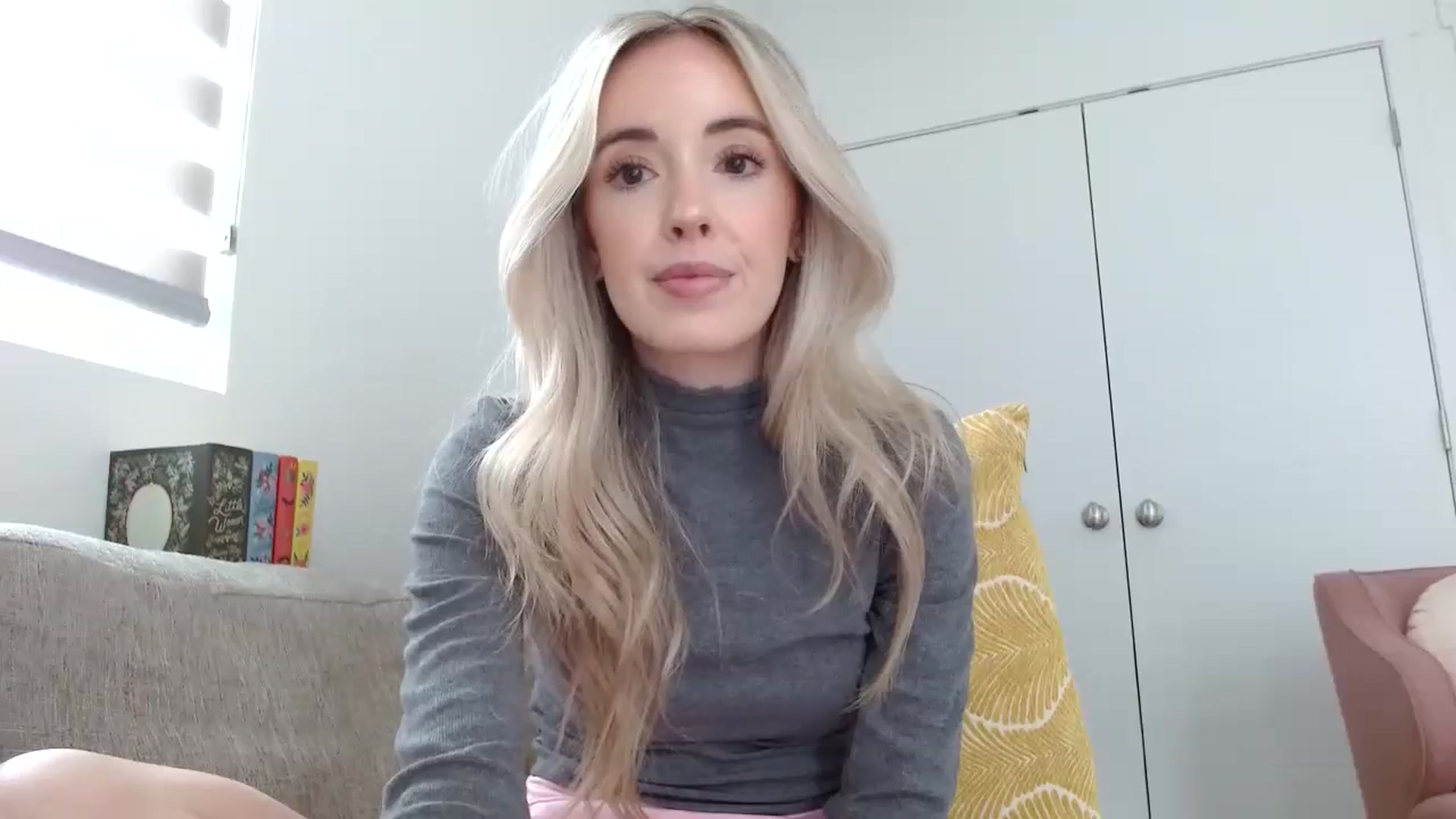 Gallery image thumbnail from Vegansoda's myfreecams stream on, 02/16/2024, 20:02 image 13 of 20
