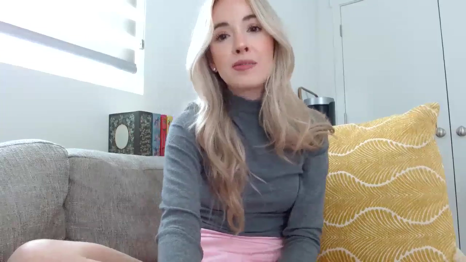 Gallery image thumbnail from Vegansoda's myfreecams stream on, 02/16/2024, 22:28 image 3 of 20
