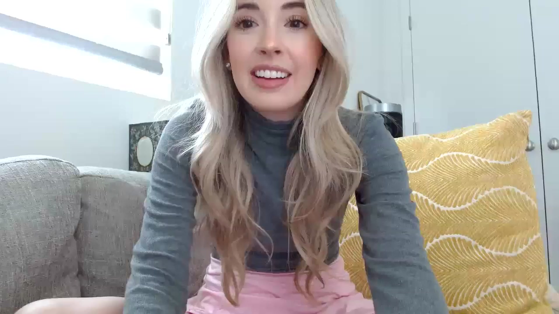 Gallery image thumbnail from Vegansoda's myfreecams stream on, 02/16/2024, 22:28 image 4 of 20