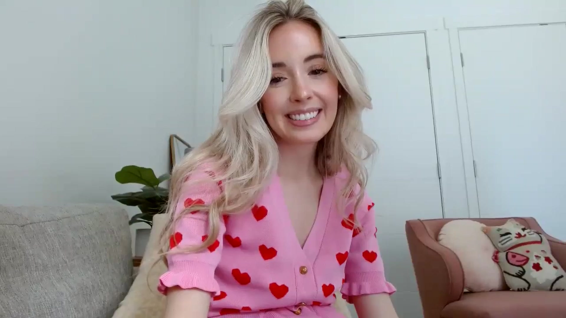 Gallery image thumbnail from Vegansoda's myfreecams stream on, 02/19/2024, 20:56 image 14 of 20