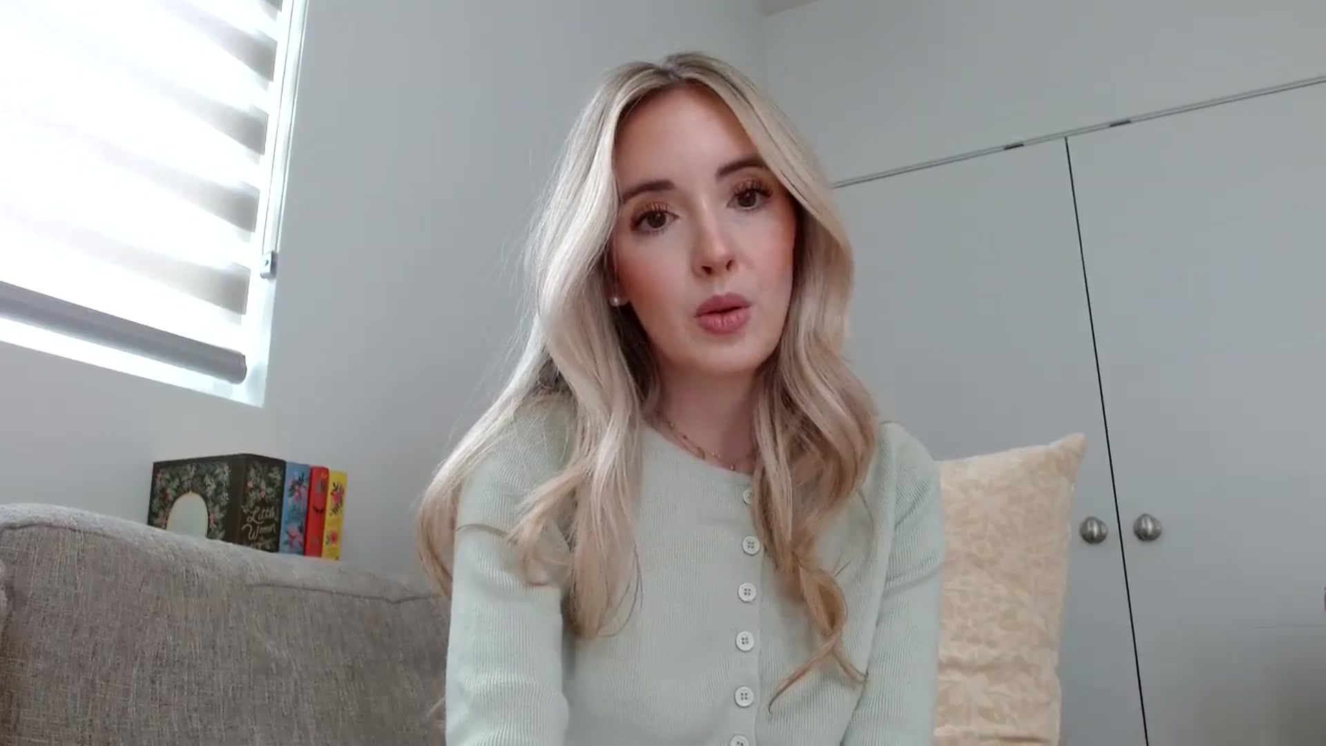 Gallery image thumbnail from Vegansoda's myfreecams stream on, 02/21/2024, 21:30 image 6 of 20