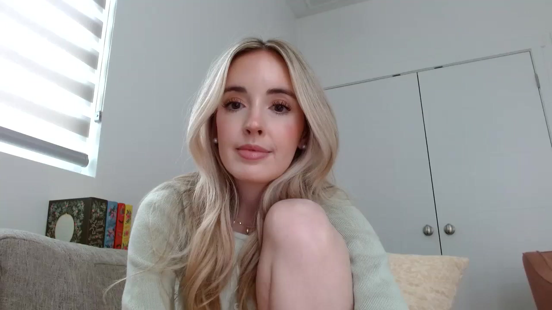 Gallery image thumbnail from Vegansoda's myfreecams stream on, 02/21/2024, 22:19 image 6 of 20