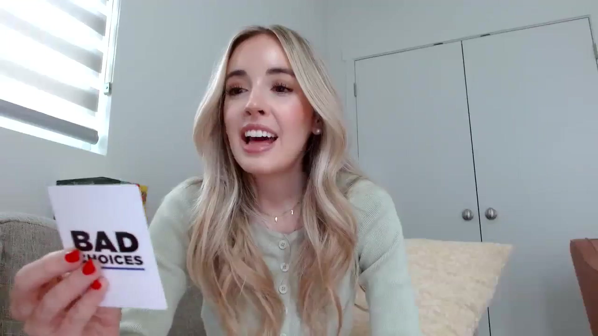 Gallery image thumbnail from Vegansoda's myfreecams stream on, 02/21/2024, 22:19 image 17 of 20