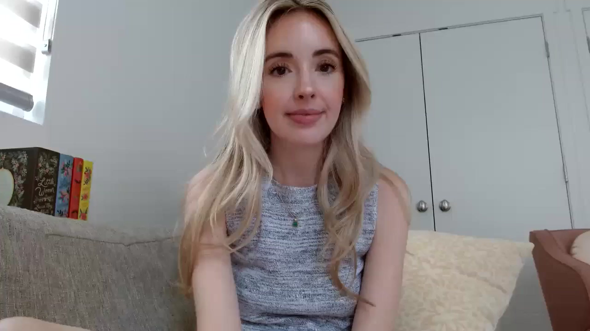 Gallery image thumbnail from Vegansoda's myfreecams stream on, 02/22/2024, 18:30 image 18 of 20