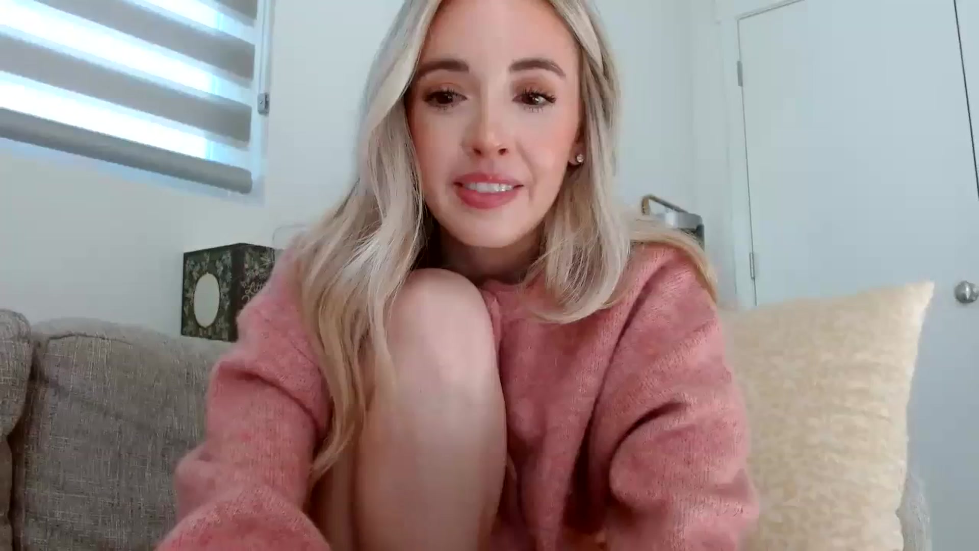 Gallery image thumbnail from Vegansoda's myfreecams stream on, 02/25/2024, 22:09 image 16 of 20