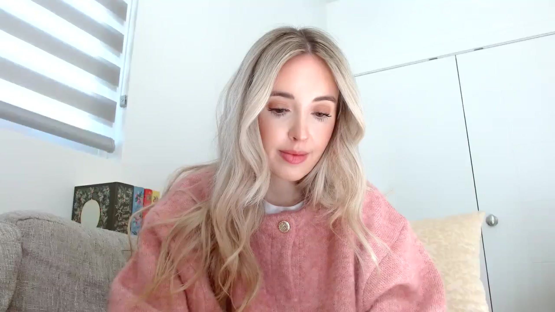 Gallery image thumbnail from Vegansoda's myfreecams stream on, 02/25/2024, 22:09 image 2 of 20