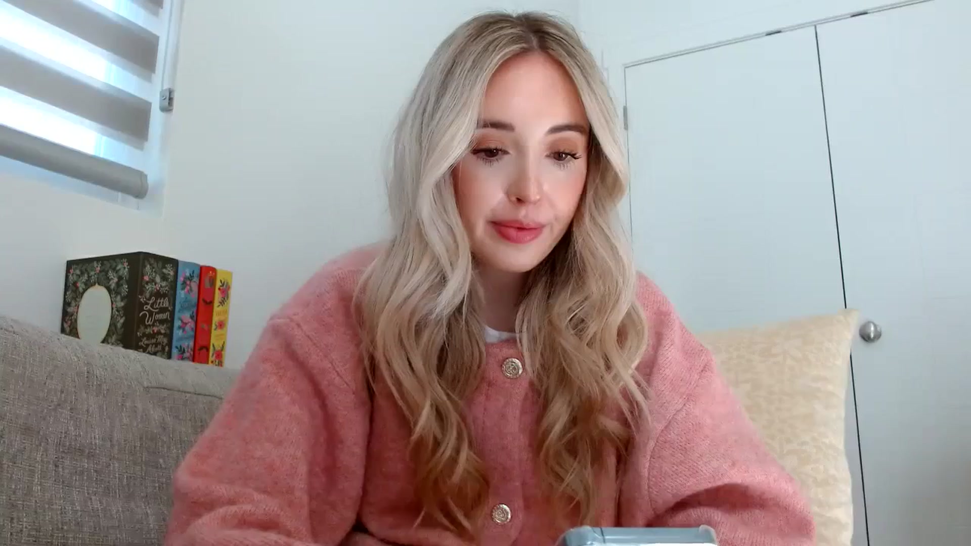 Gallery image thumbnail from Vegansoda's myfreecams stream on, 02/25/2024, 22:09 image 5 of 20