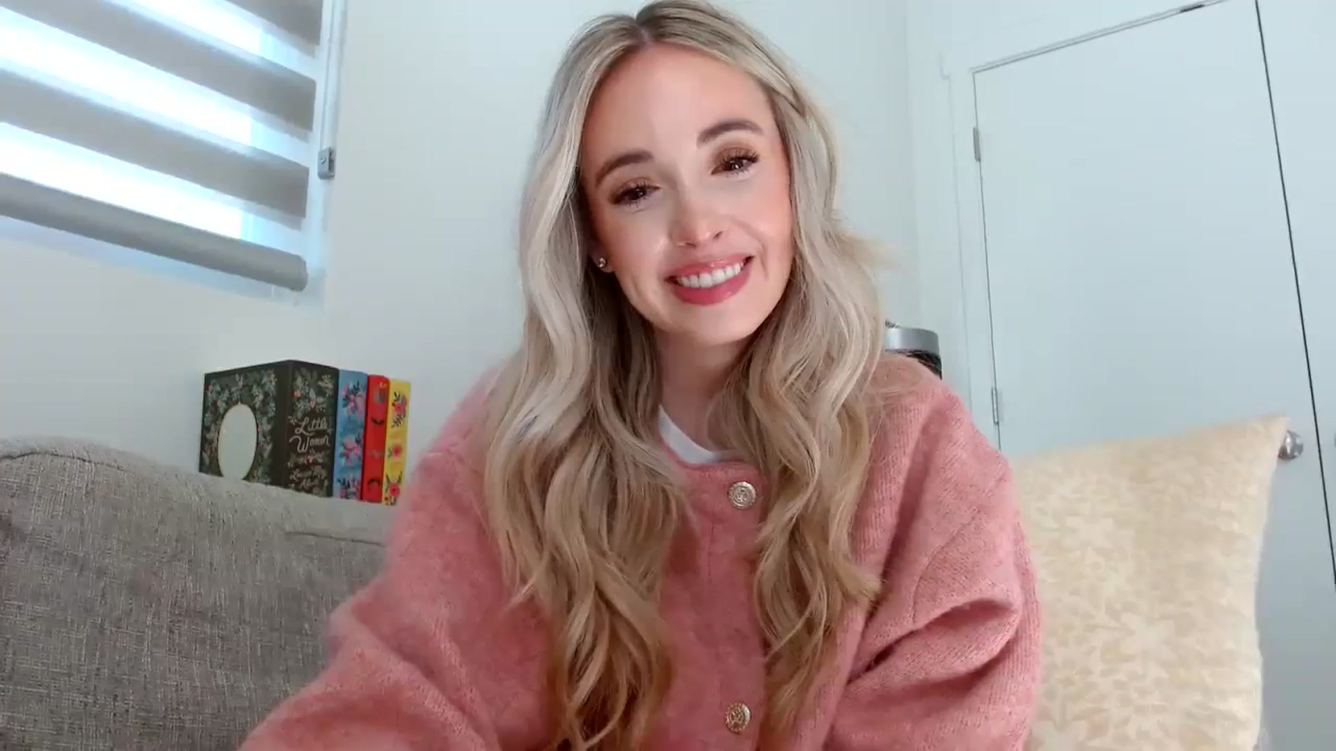 Gallery image thumbnail from Vegansoda's myfreecams stream on, 02/25/2024, 22:09 image 7 of 20
