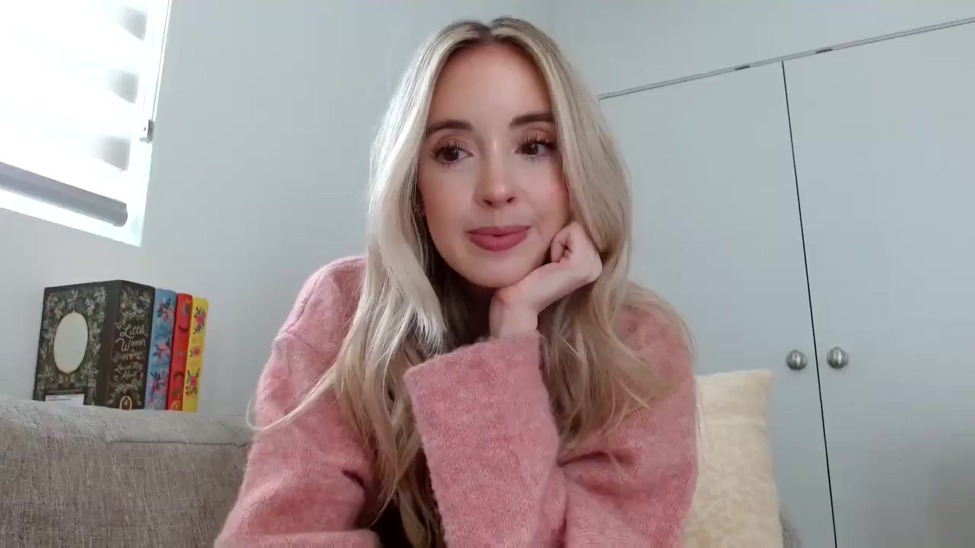 Gallery image thumbnail from Vegansoda's myfreecams stream on, 02/27/2024, 21:24 image 19 of 20