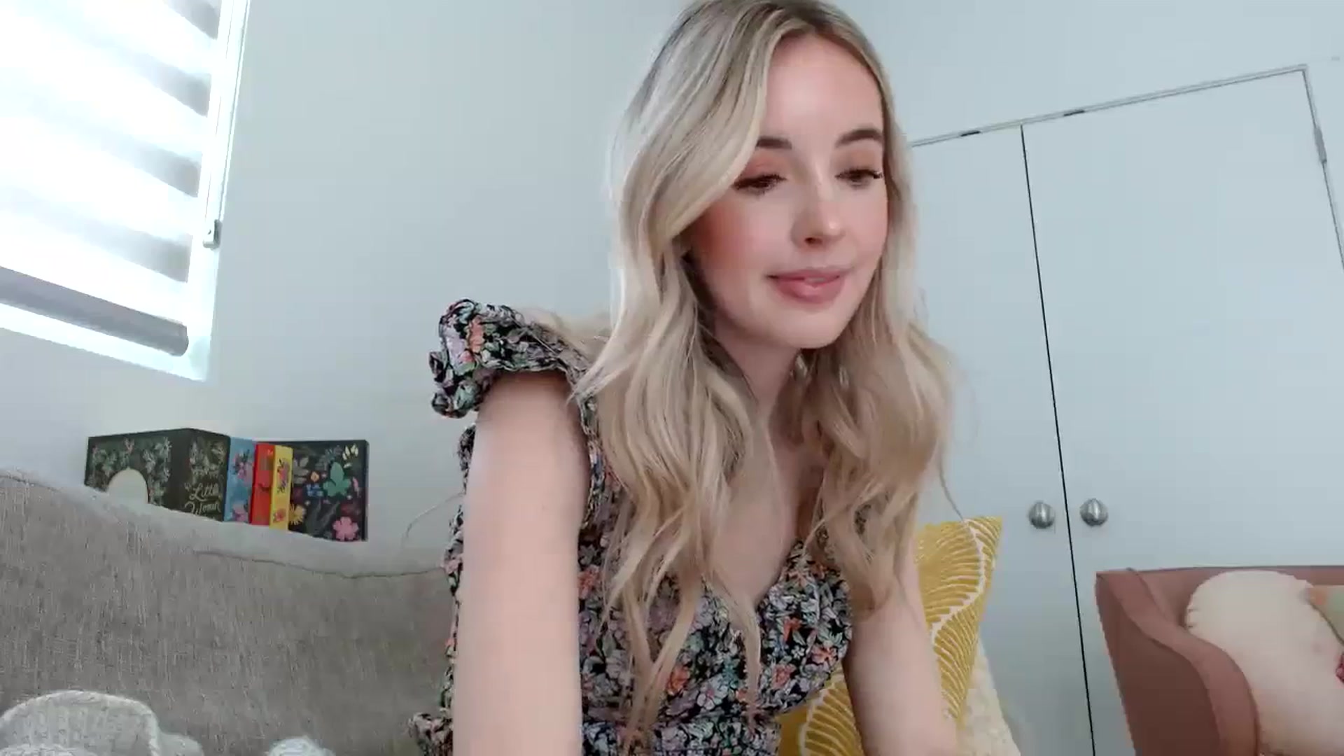 Gallery image thumbnail from Vegansoda's myfreecams stream on, 03/04/2024, 21:57 image 20 of 20