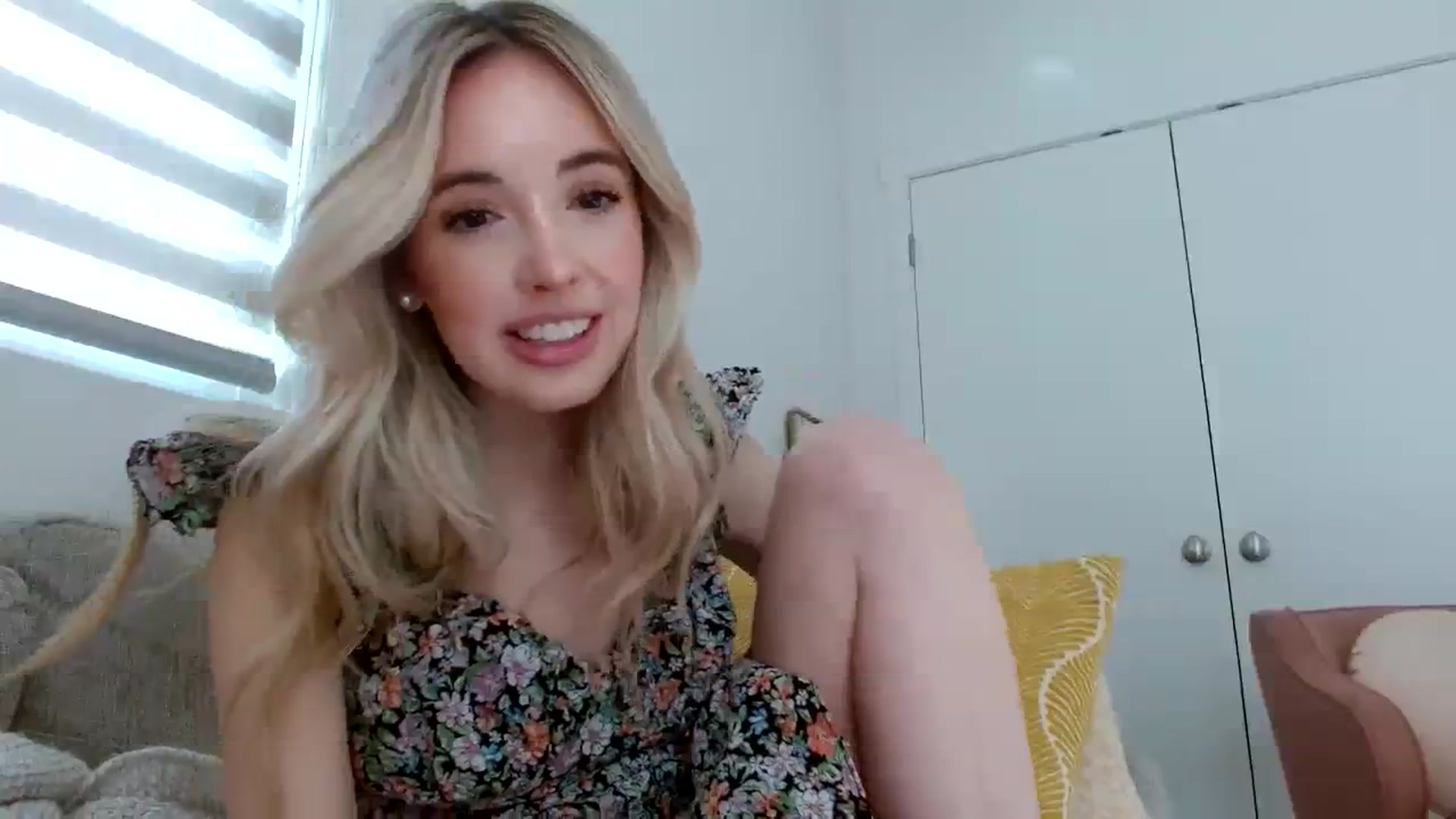 Gallery image thumbnail from Vegansoda's myfreecams stream on, 03/04/2024, 21:57 image 19 of 20
