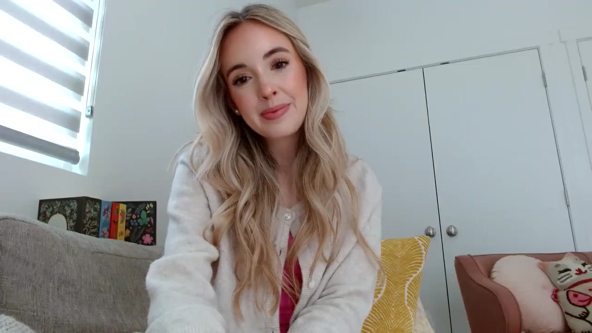 Gallery image thumbnail from Vegansoda's myfreecams stream on, 03/05/2024, 22:41 image 6 of 20