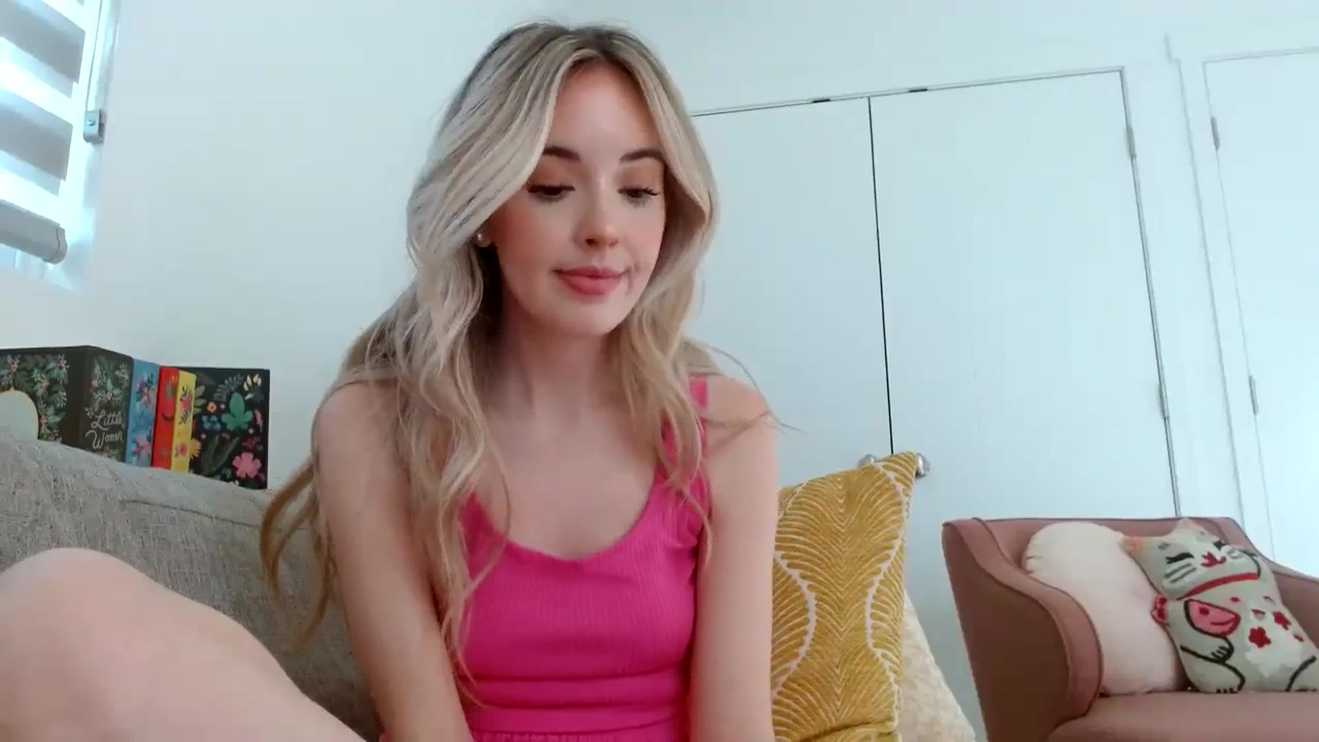 Gallery image thumbnail from Vegansoda's myfreecams stream on, 03/06/2024, 24:01 image 12 of 20