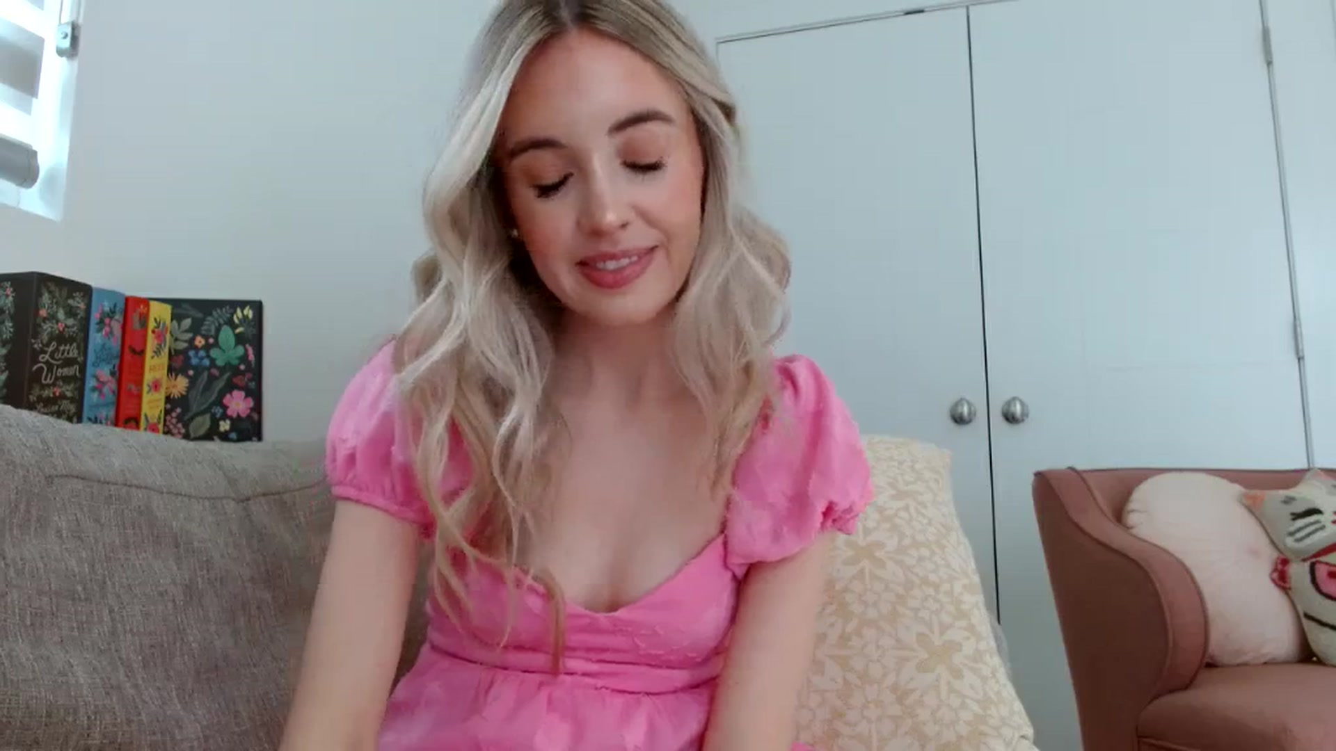 Gallery image thumbnail from Vegansoda's myfreecams stream on, 03/06/2024, 23:47 image 10 of 20