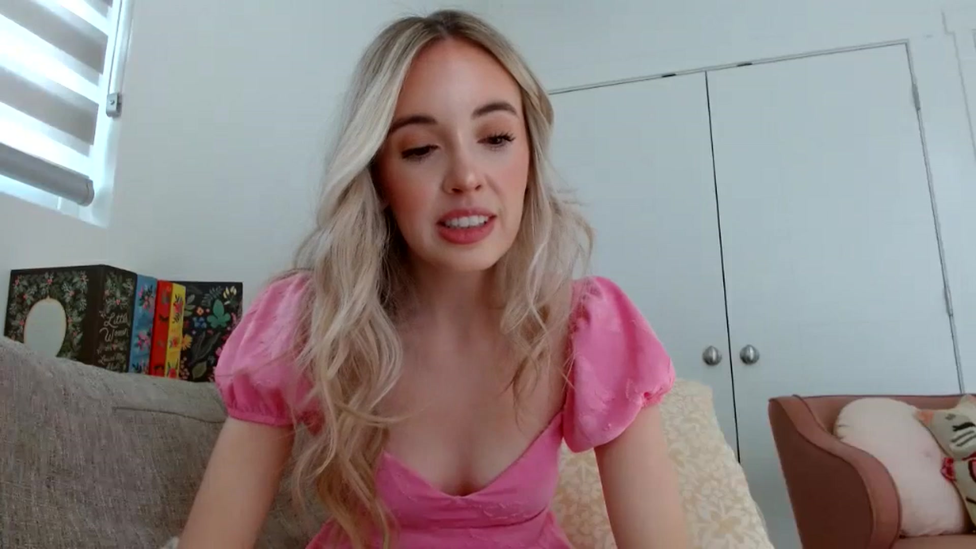 Gallery image thumbnail from Vegansoda's myfreecams stream on, 03/06/2024, 23:47 image 4 of 20