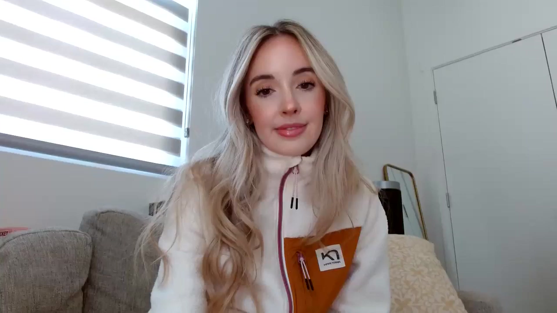 Gallery image thumbnail from Vegansoda's myfreecams stream on, 03/09/2024, 20:30 image 15 of 20