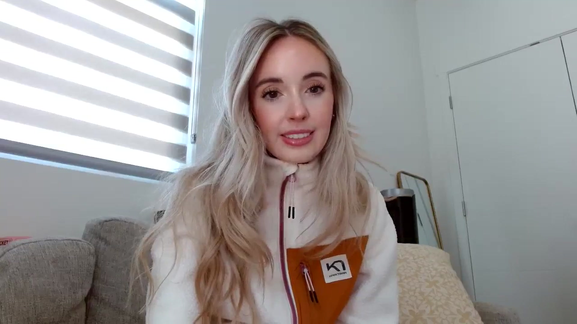 Gallery image thumbnail from Vegansoda's myfreecams stream on, 03/09/2024, 20:30 image 16 of 20