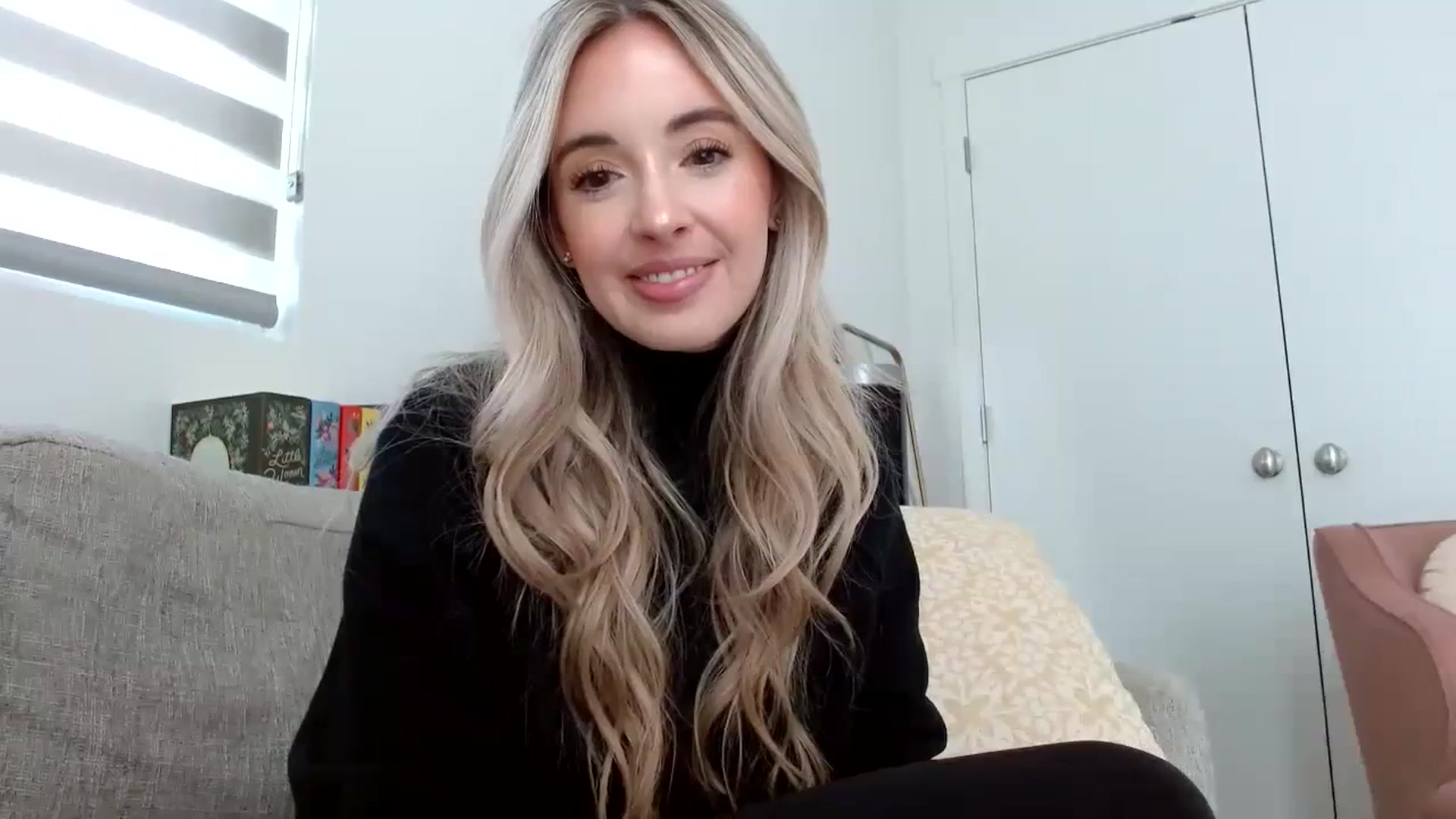 Gallery image thumbnail from Vegansoda's myfreecams stream on, 03/10/2024, 22:21 image 8 of 20