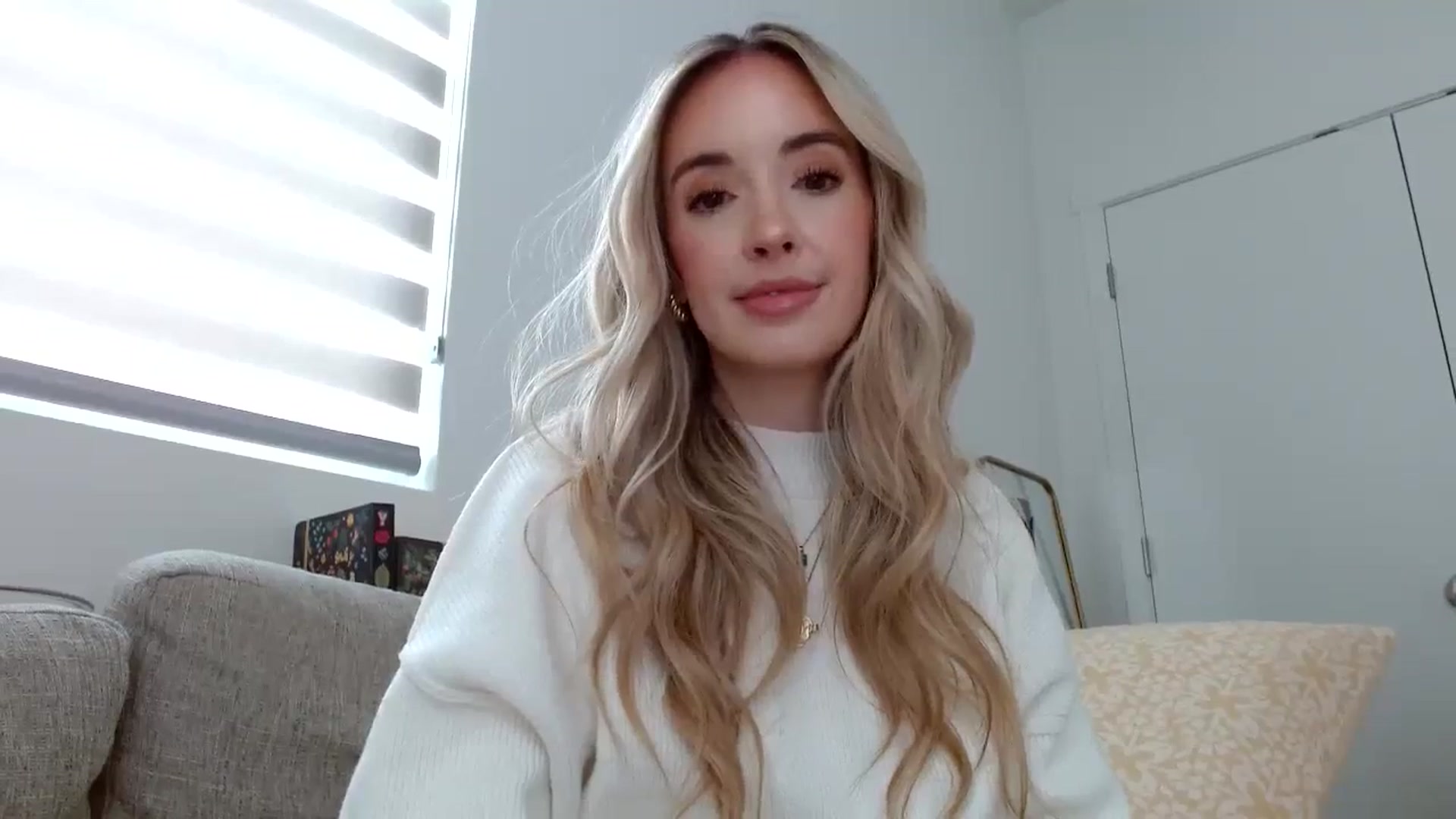 Gallery image thumbnail from Vegansoda's myfreecams stream on, 03/13/2024, 21:21 image 9 of 20