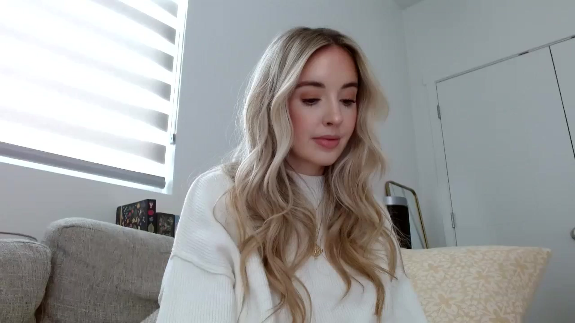 Gallery image thumbnail from Vegansoda's myfreecams stream on, 03/13/2024, 21:21 image 1 of 20