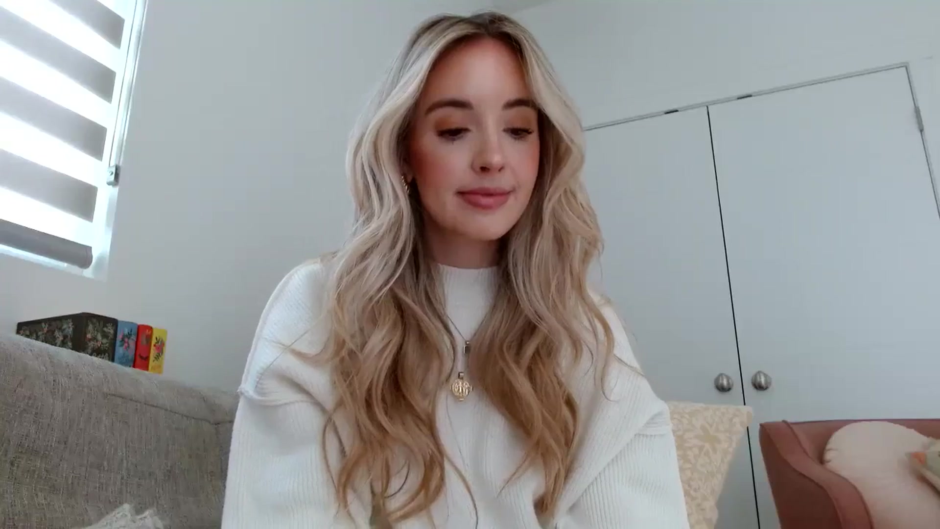 Gallery image thumbnail from Vegansoda's myfreecams stream on, 03/13/2024, 22:52 image 15 of 20